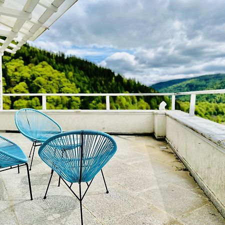 Sky Is The Limit Apartment Sinaia Bagian luar foto