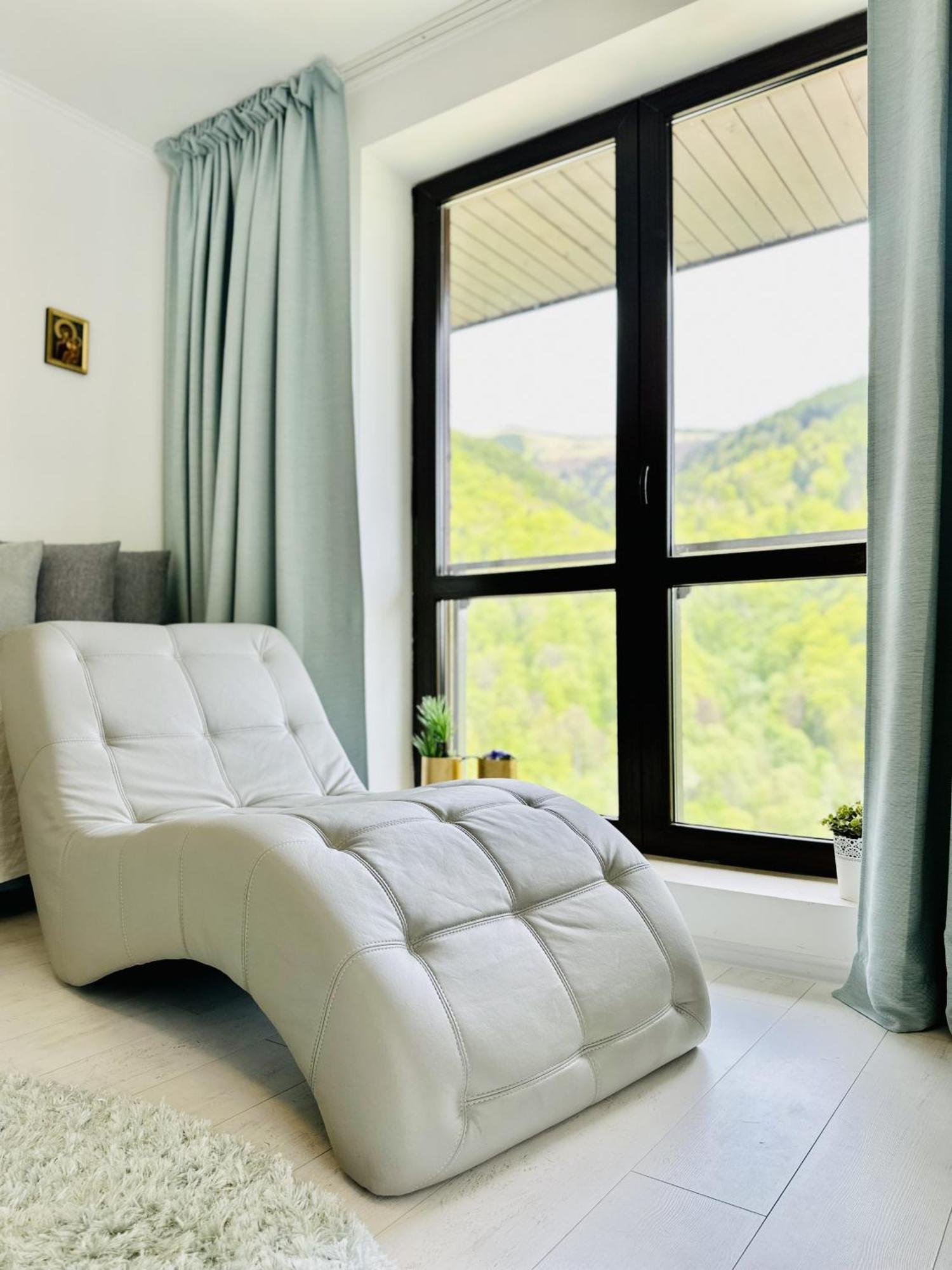 Sky Is The Limit Apartment Sinaia Bagian luar foto