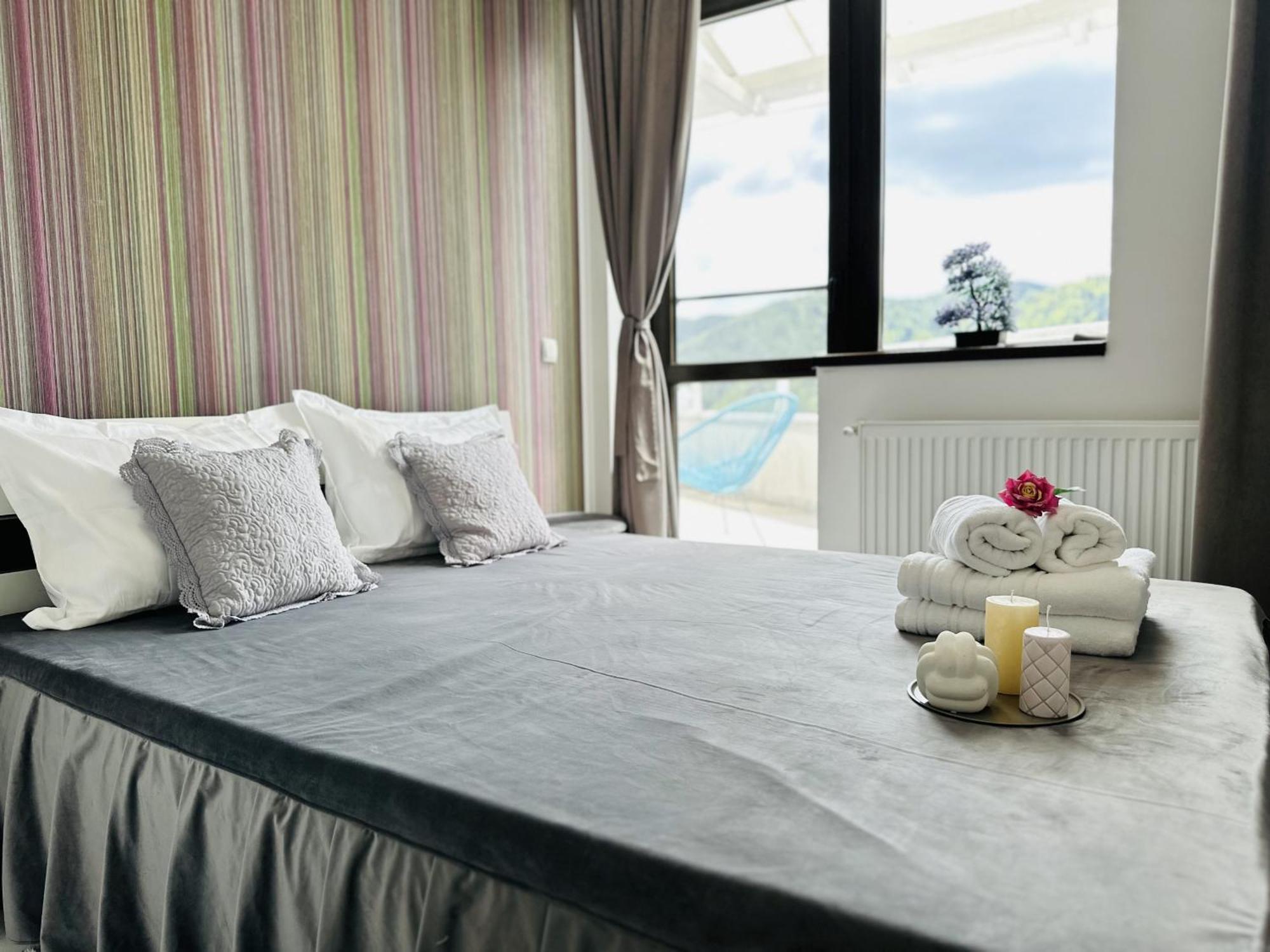 Sky Is The Limit Apartment Sinaia Bagian luar foto